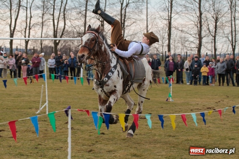 Zdjęcie w galerii na portalu naszraciborz.pl: Konny Festyn Wielkanocny w Pietrowicach Wielkich FOTO i WIDEO wiadomości z regionu