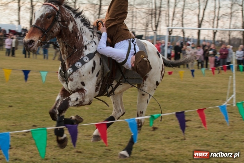 Zdjęcie w galerii na portalu naszraciborz.pl: Konny Festyn Wielkanocny w Pietrowicach Wielkich FOTO i WIDEO wiadomości z regionu