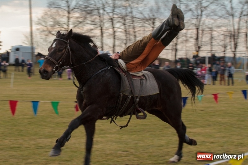 Zdjęcie w galerii na portalu naszraciborz.pl: Konny Festyn Wielkanocny w Pietrowicach Wielkich FOTO i WIDEO wiadomości z regionu