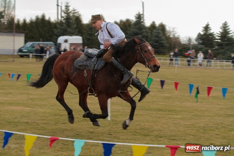 Zdjęcie w galerii na portalu naszraciborz.pl: Konny Festyn Wielkanocny w Pietrowicach Wielkich FOTO i WIDEO wiadomości z regionu