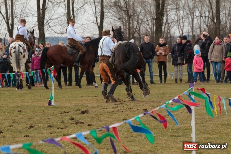 Zdjęcie w galerii na portalu naszraciborz.pl: Konny Festyn Wielkanocny w Pietrowicach Wielkich FOTO i WIDEO wiadomości z regionu