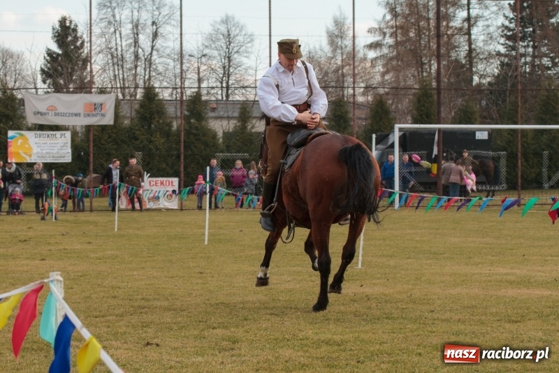 Zdjęcie w galerii na portalu naszraciborz.pl: Konny Festyn Wielkanocny w Pietrowicach Wielkich FOTO i WIDEO wiadomości z regionu