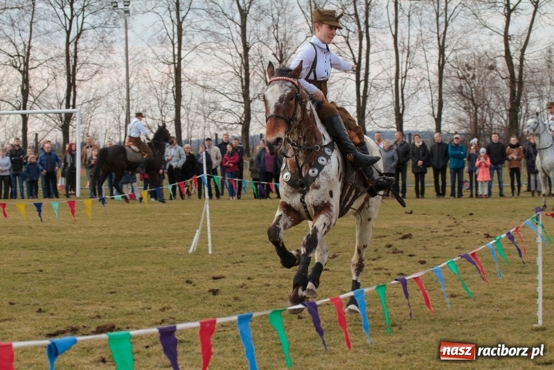 Zdjęcie w galerii na portalu naszraciborz.pl: Konny Festyn Wielkanocny w Pietrowicach Wielkich FOTO i WIDEO wiadomości z regionu