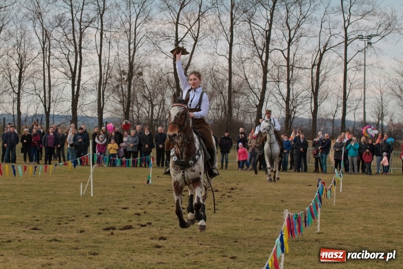 Zdjęcie w galerii na portalu naszraciborz.pl: Konny Festyn Wielkanocny w Pietrowicach Wielkich FOTO i WIDEO wiadomości z regionu
