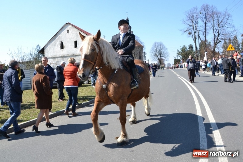 Zdjęcie w galerii na portalu naszraciborz.pl: Bieńkowickie rajtowanie - jeźdźcy mocno chwycili za lejce FOTO i WIDEO wiadomości z regionu