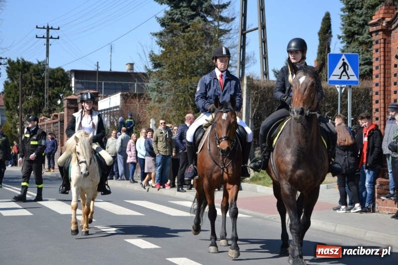 Zdjęcie w galerii na portalu naszraciborz.pl: Bieńkowickie rajtowanie - jeźdźcy mocno chwycili za lejce FOTO i WIDEO wiadomości z regionu
