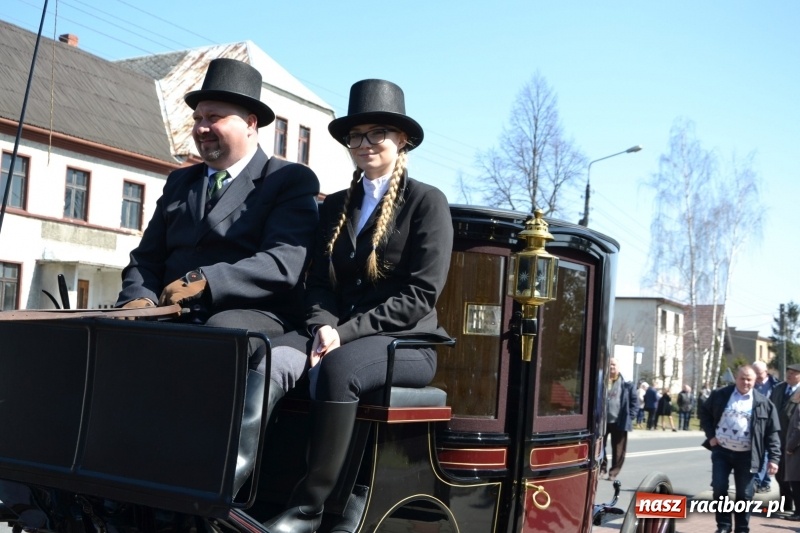 Zdjęcie w galerii na portalu naszraciborz.pl: Bieńkowickie rajtowanie - jeźdźcy mocno chwycili za lejce FOTO i WIDEO wiadomości z regionu