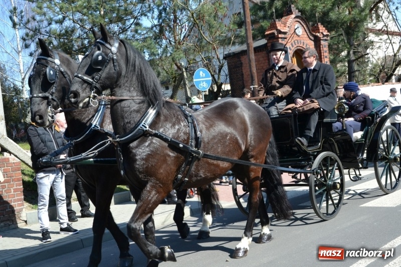 Zdjęcie w galerii na portalu naszraciborz.pl: Bieńkowickie rajtowanie - jeźdźcy mocno chwycili za lejce FOTO i WIDEO wiadomości z regionu