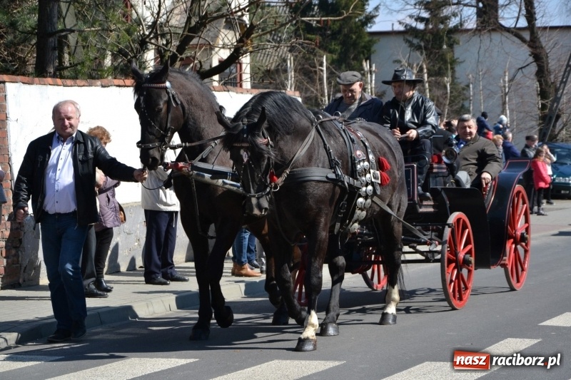 Zdjęcie w galerii na portalu naszraciborz.pl: Bieńkowickie rajtowanie - jeźdźcy mocno chwycili za lejce FOTO i WIDEO wiadomości z regionu