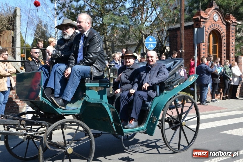 Zdjęcie w galerii na portalu naszraciborz.pl: Bieńkowickie rajtowanie - jeźdźcy mocno chwycili za lejce FOTO i WIDEO wiadomości z regionu