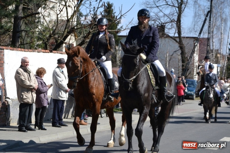 Zdjęcie w galerii na portalu naszraciborz.pl: Bieńkowickie rajtowanie - jeźdźcy mocno chwycili za lejce FOTO i WIDEO wiadomości z regionu