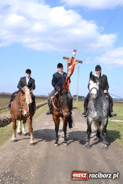 Zdjęcie w galerii na portalu naszraciborz.pl: Bieńkowickie rajtowanie - jeźdźcy mocno chwycili za lejce FOTO i WIDEO wiadomości z regionu
