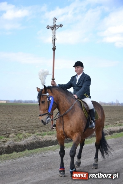 Zdjęcie w galerii na portalu naszraciborz.pl: Bieńkowickie rajtowanie - jeźdźcy mocno chwycili za lejce FOTO i WIDEO wiadomości z regionu