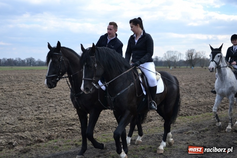 Zdjęcie w galerii na portalu naszraciborz.pl: Bieńkowickie rajtowanie - jeźdźcy mocno chwycili za lejce FOTO i WIDEO wiadomości z regionu