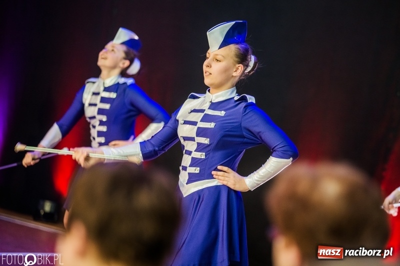 Zdjęcie w galerii na portalu naszraciborz.pl: Jubileusz 30-lecia zespołu tanecznego Uśmiech z udziałem Ani Wyszkoni  wiadomości z regionu