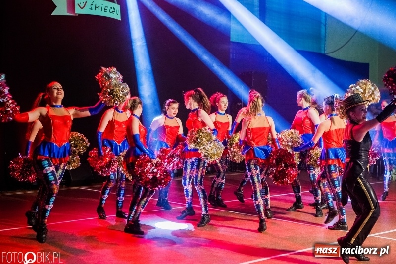 Zdjęcie w galerii na portalu naszraciborz.pl: Jubileusz 30-lecia zespołu tanecznego Uśmiech z udziałem Ani Wyszkoni  wiadomości z regionu