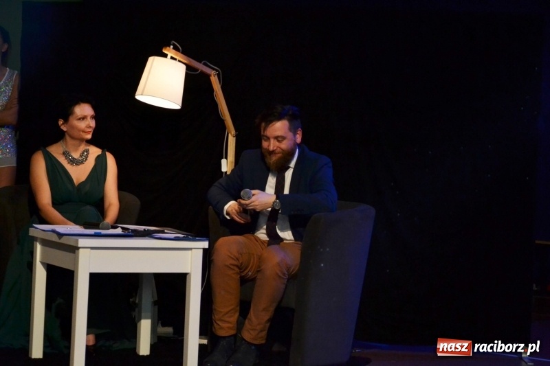 Zdjęcie w galerii na portalu naszraciborz.pl: Jubileusz 30-lecia zespołu tanecznego Uśmiech z udziałem Ani Wyszkoni  wiadomości z regionu