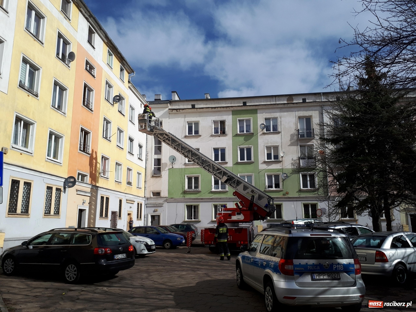 Zdjęcie w galerii na portalu naszraciborz.pl: Tragiczne zdarzenie na Drzymały  wiadomości z regionu