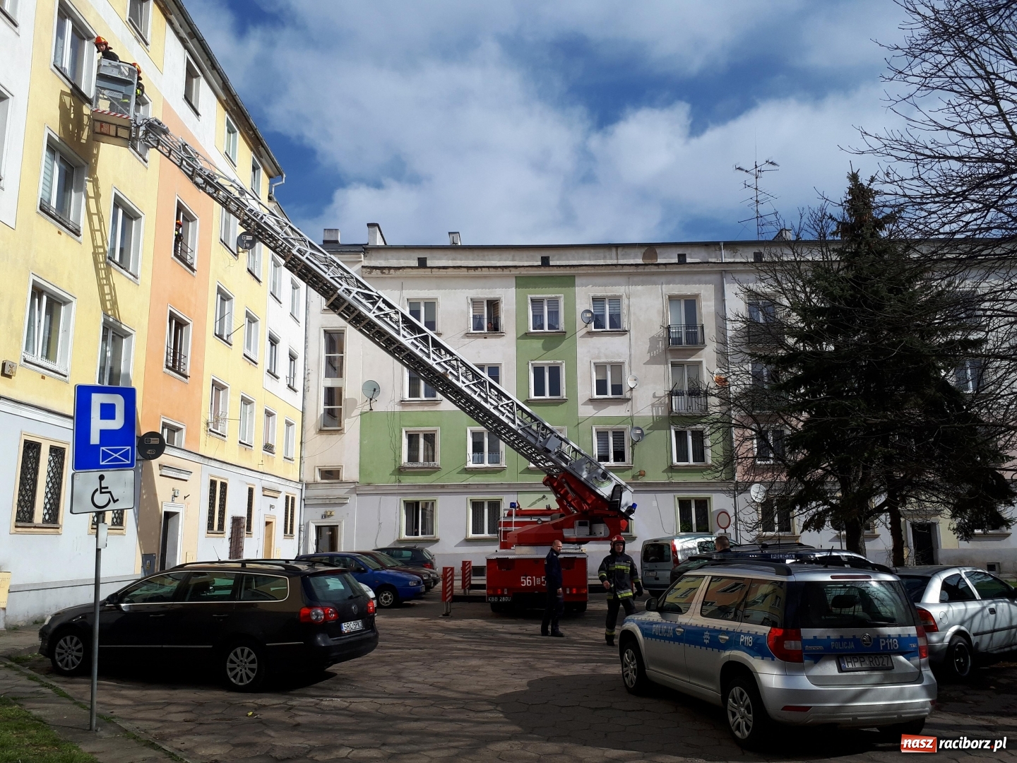 Zdjęcie w galerii na portalu naszraciborz.pl: Tragiczne zdarzenie na Drzymały  wiadomości z regionu