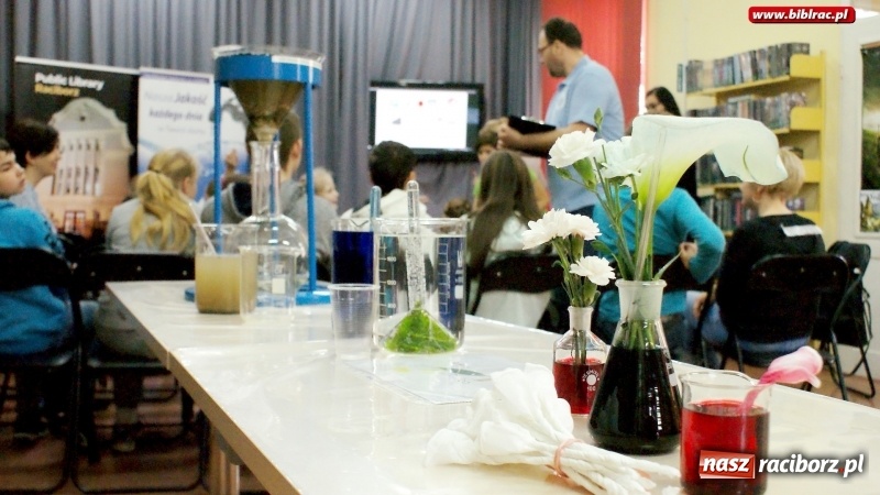 Zdjęcie w galerii na portalu naszraciborz.pl: Światowy Dzień Wody z Wodociągami w raciborskiej bibliotece wiadomości z regionu