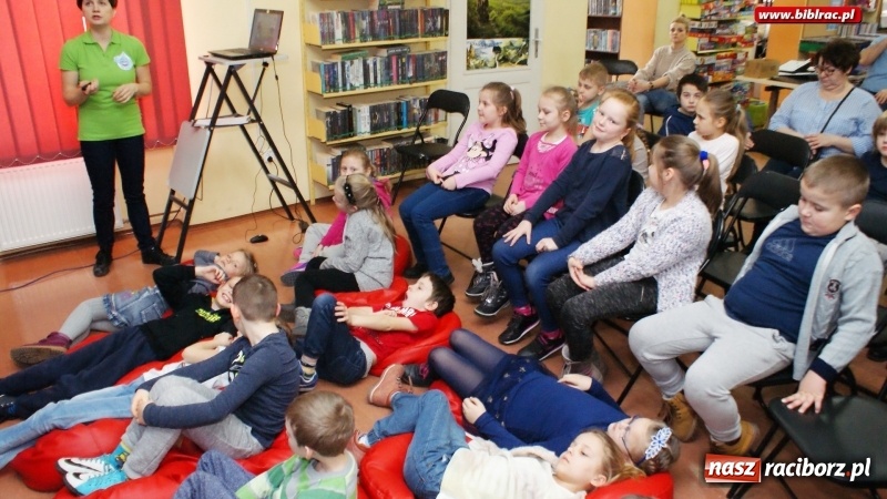 Zdjęcie w galerii na portalu naszraciborz.pl: Światowy Dzień Wody z Wodociągami w raciborskiej bibliotece wiadomości z regionu