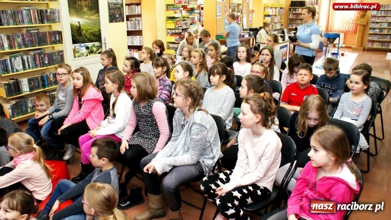Zdjęcie w galerii na portalu naszraciborz.pl: Światowy Dzień Wody z Wodociągami w raciborskiej bibliotece wiadomości z regionu
