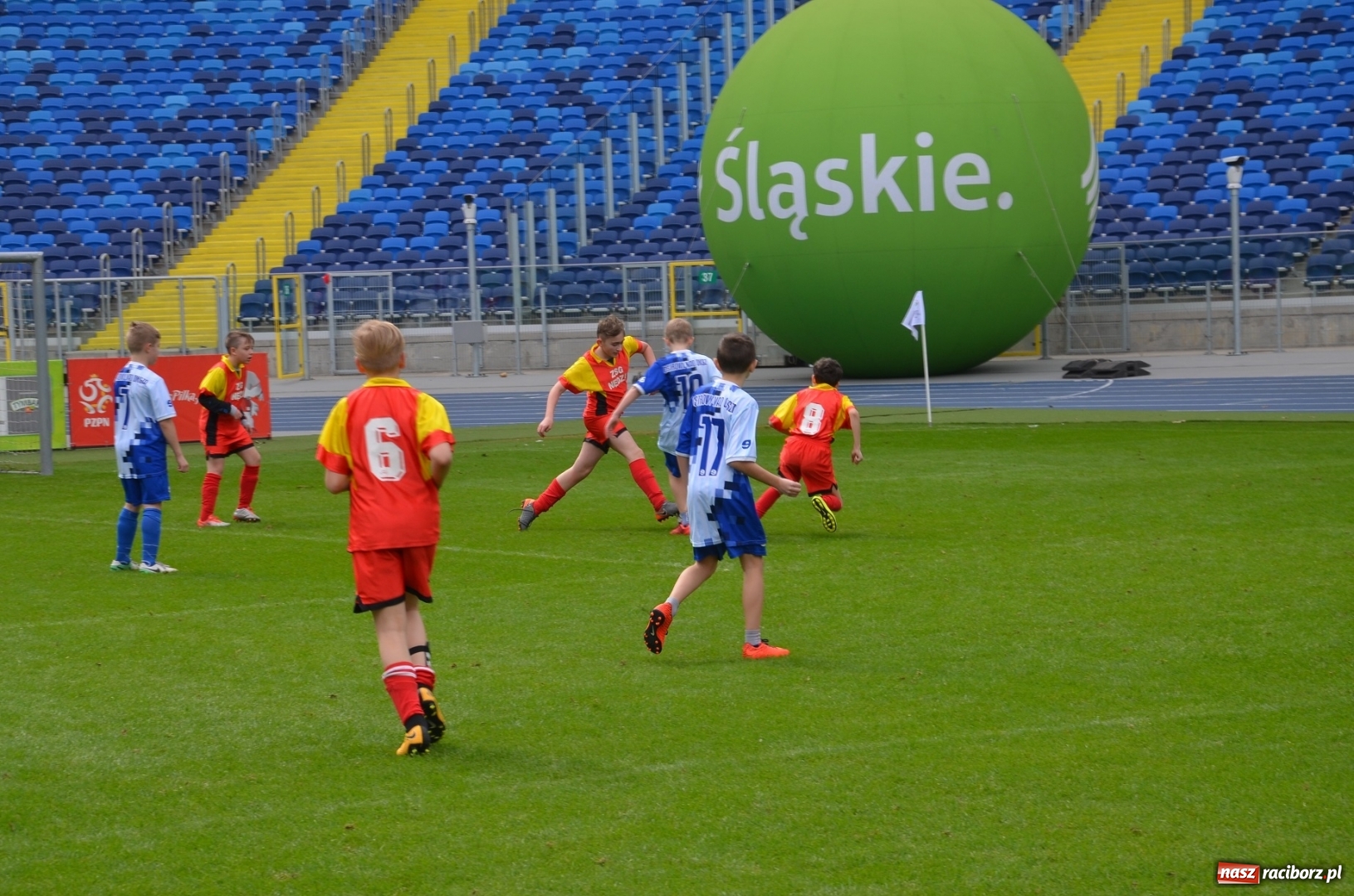 Zdjęcie w galerii na portalu naszraciborz.pl: Waleczni Nędza tuż za podium wojewódzkiego finału o Puchar Tymbarku wiadomości z regionu