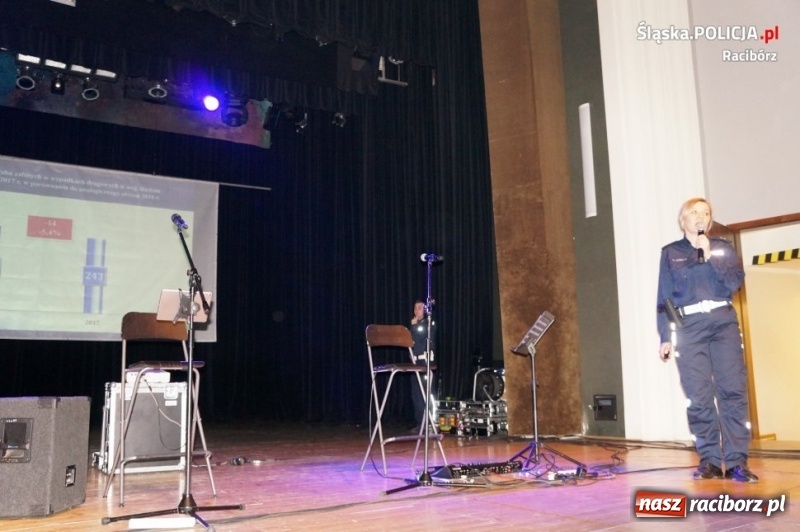 Zdjęcie w galerii na portalu naszraciborz.pl: IRA zagrała wczoraj z policjantami z Raciborza wiadomości z regionu