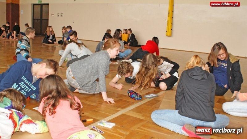 Zdjęcie w galerii na portalu naszraciborz.pl: Cały Racibórz czyta… Jeżycjadę wiadomości z regionu