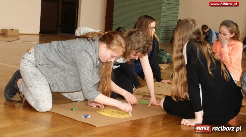 Zdjęcie w galerii na portalu naszraciborz.pl: Cały Racibórz czyta… Jeżycjadę wiadomości z regionu