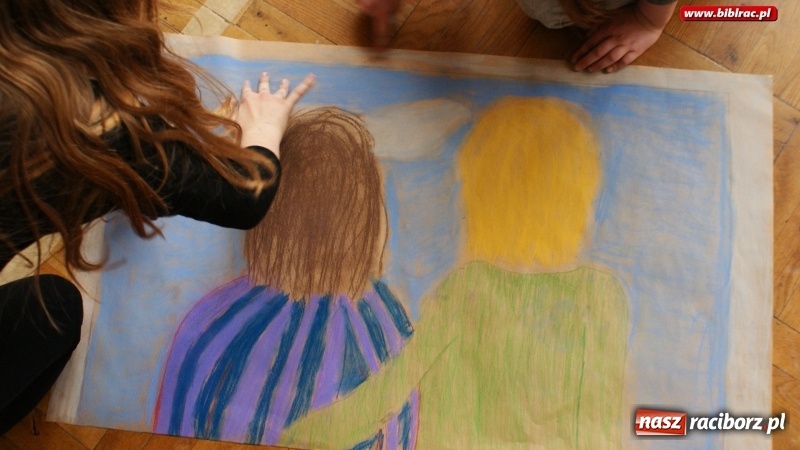 Zdjęcie w galerii na portalu naszraciborz.pl: Cały Racibórz czyta… Jeżycjadę wiadomości z regionu