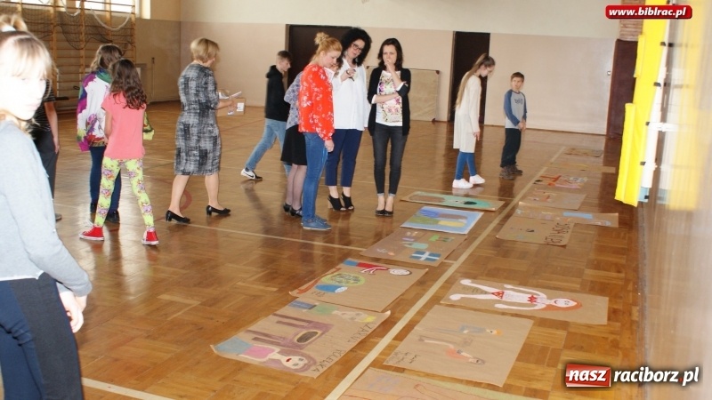 Zdjęcie w galerii na portalu naszraciborz.pl: Cały Racibórz czyta… Jeżycjadę wiadomości z regionu