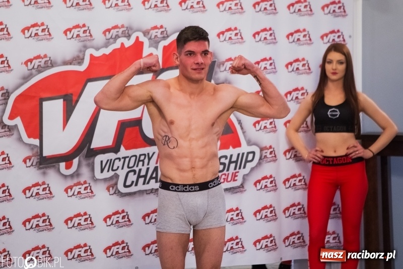 Zdjęcie w galerii na portalu naszraciborz.pl: Serb nie dał rady dojechać. Islam Mayrasultanov rywalem Mariusza Magdy wiadomości z regionu