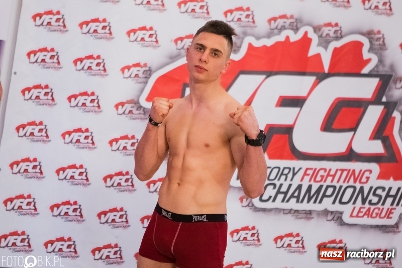 Zdjęcie w galerii na portalu naszraciborz.pl: Serb nie dał rady dojechać. Islam Mayrasultanov rywalem Mariusza Magdy wiadomości z regionu