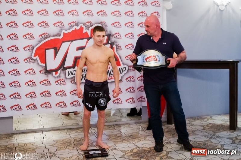 Zdjęcie w galerii na portalu naszraciborz.pl: Serb nie dał rady dojechać. Islam Mayrasultanov rywalem Mariusza Magdy wiadomości z regionu