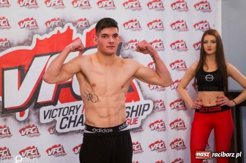 Zdjęcie w galerii na portalu naszraciborz.pl: Serb nie dał rady dojechać. Islam Mayrasultanov rywalem Mariusza Magdy wiadomości z regionu