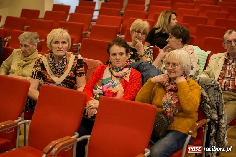 Zdjęcie w galerii na portalu naszraciborz.pl: Marszałek Saługa: Przyjechałem uczyć się od prezydenta Raciborza, jak walczyć ze smogiem wiadomości z regionu