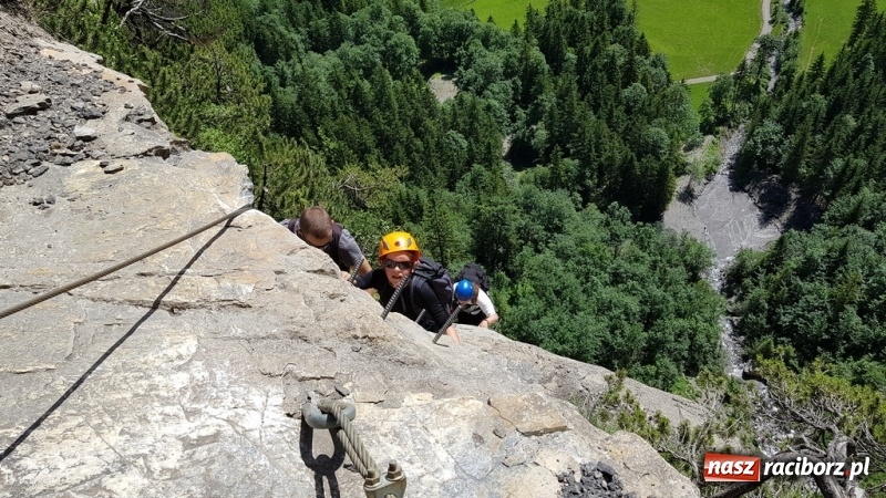 Zdjęcie w galerii na portalu naszraciborz.pl: Wystartowały zapisy na obozy ART CAMP PIENINY i TREKKING W SZWAJCARII wiadomości z regionu