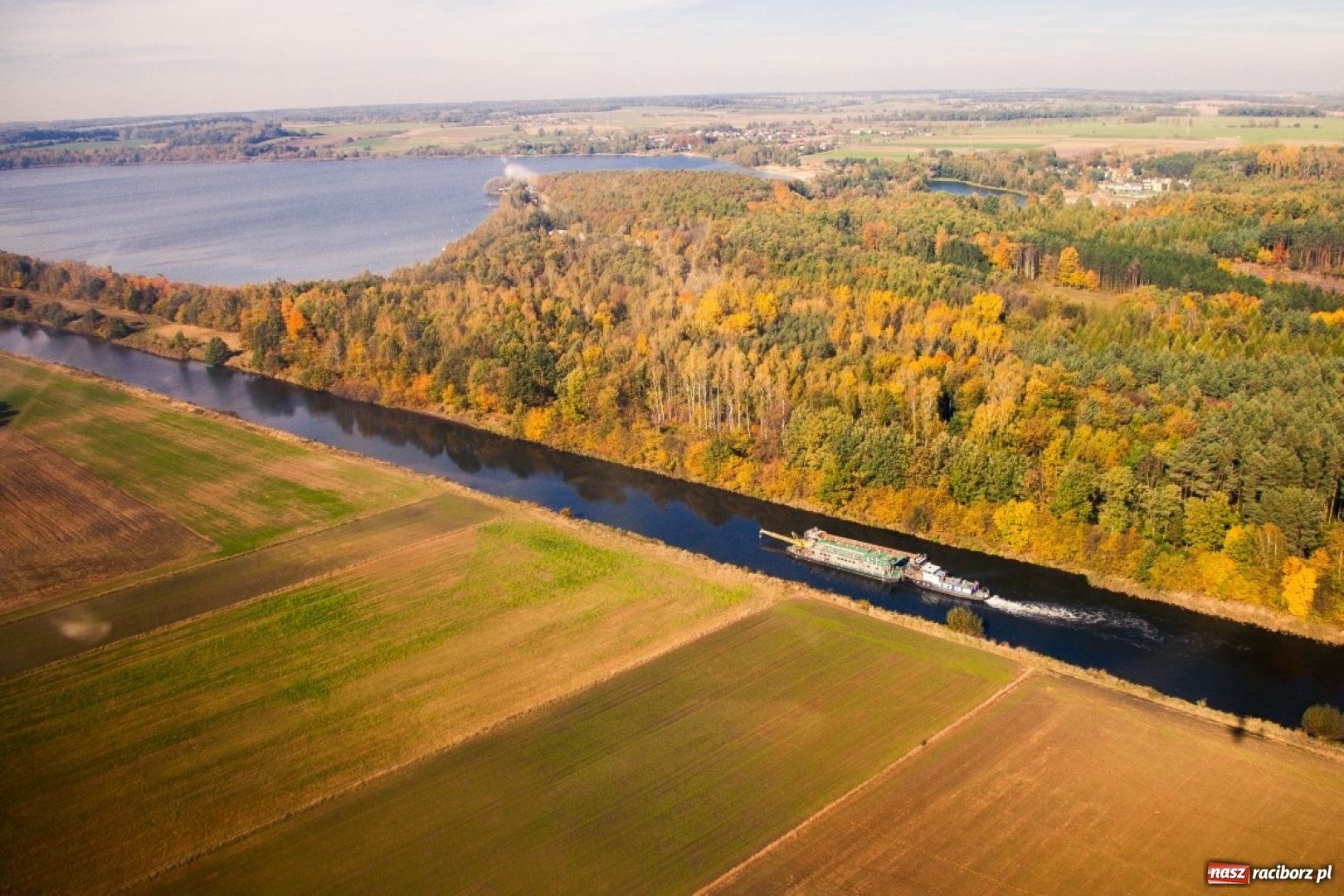 Zdjęcie w galerii na portalu naszraciborz.pl: Rusza sezon żeglugowy na Kanale Gliwickim wiadomości z regionu