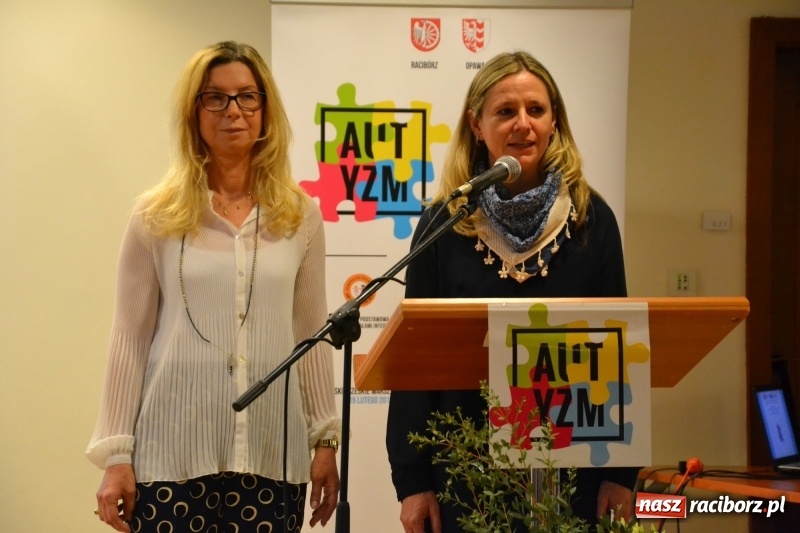 Zdjęcie w galerii na portalu naszraciborz.pl: Polsko-czeska dyskusja o autyzmie na raciborskim zamku  wiadomości z regionu