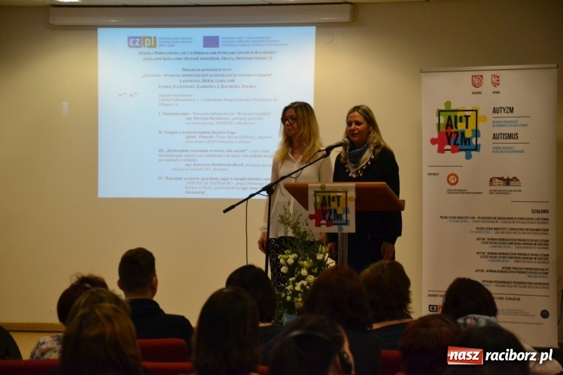 Zdjęcie w galerii na portalu naszraciborz.pl: Polsko-czeska dyskusja o autyzmie na raciborskim zamku  wiadomości z regionu