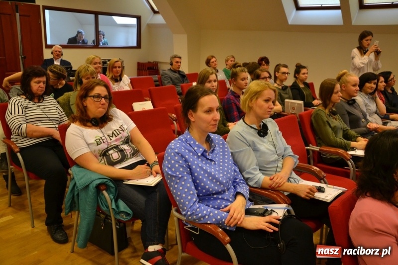 Zdjęcie w galerii na portalu naszraciborz.pl: Polsko-czeska dyskusja o autyzmie na raciborskim zamku  wiadomości z regionu