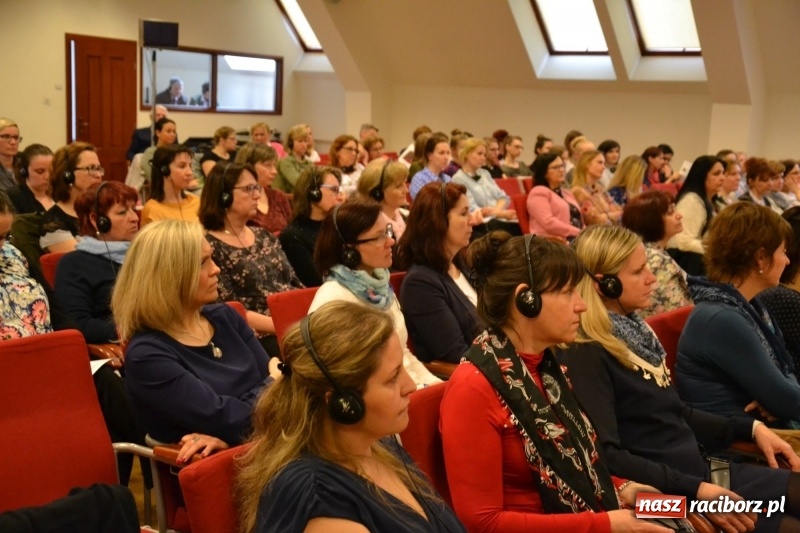 Zdjęcie w galerii na portalu naszraciborz.pl: Polsko-czeska dyskusja o autyzmie na raciborskim zamku  wiadomości z regionu