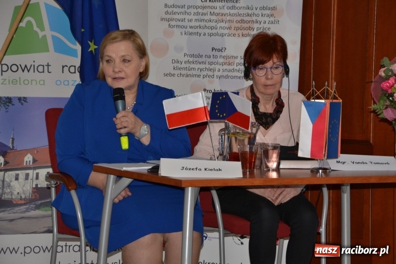 Zdjęcie w galerii na portalu naszraciborz.pl: Polsko-czeska dyskusja o autyzmie na raciborskim zamku  wiadomości z regionu