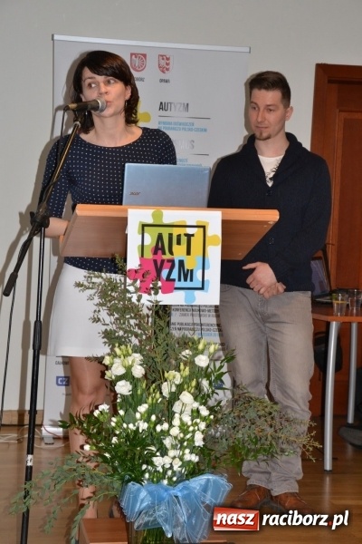 Zdjęcie w galerii na portalu naszraciborz.pl: Polsko-czeska dyskusja o autyzmie na raciborskim zamku  wiadomości z regionu