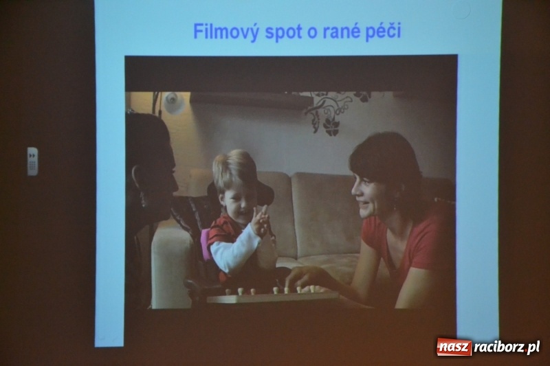 Zdjęcie w galerii na portalu naszraciborz.pl: Polsko-czeska dyskusja o autyzmie na raciborskim zamku  wiadomości z regionu