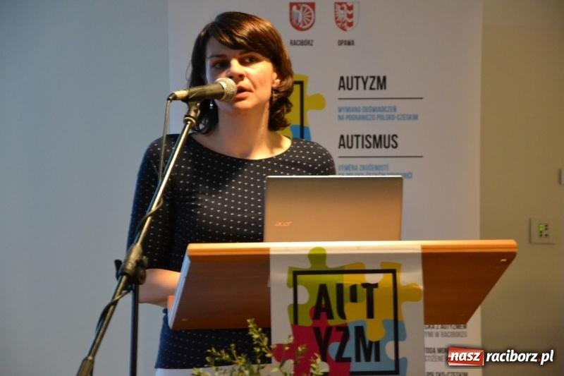 Zdjęcie w galerii na portalu naszraciborz.pl: Polsko-czeska dyskusja o autyzmie na raciborskim zamku  wiadomości z regionu