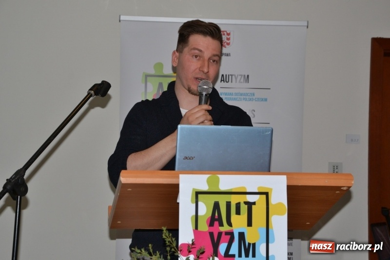 Zdjęcie w galerii na portalu naszraciborz.pl: Polsko-czeska dyskusja o autyzmie na raciborskim zamku  wiadomości z regionu