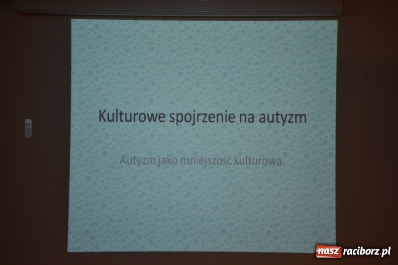 Zdjęcie w galerii na portalu naszraciborz.pl: Polsko-czeska dyskusja o autyzmie na raciborskim zamku  wiadomości z regionu