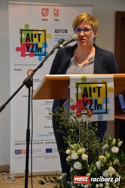 Zdjęcie w galerii na portalu naszraciborz.pl: Polsko-czeska dyskusja o autyzmie na raciborskim zamku  wiadomości z regionu